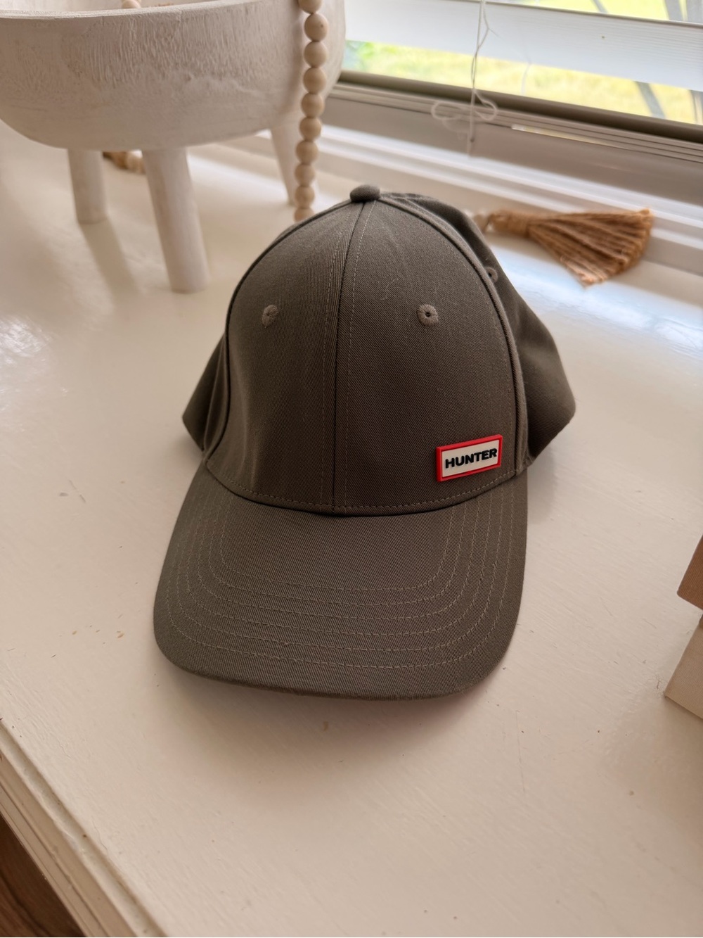 Hunter Men's Olive Gray Baseball Cap with Logo Patch